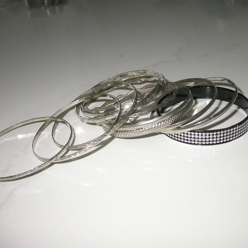 Bangle Set Bracelet - Picture 2 of 3